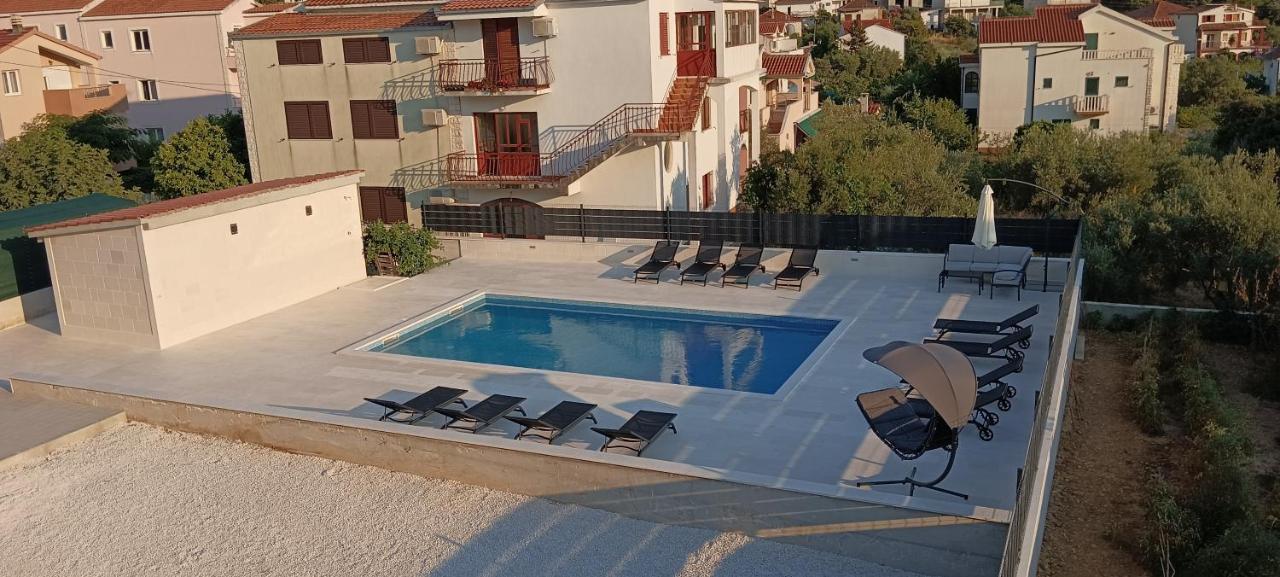 Apartmani Beran Seget Vranjica Exterior photo