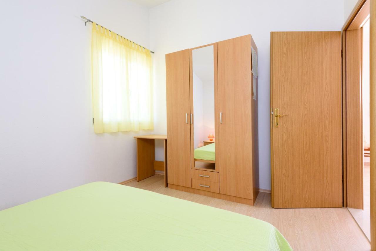 Apartmani Beran Seget Vranjica Exterior photo