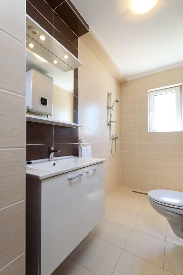 Apartmani Beran Seget Vranjica Exterior photo