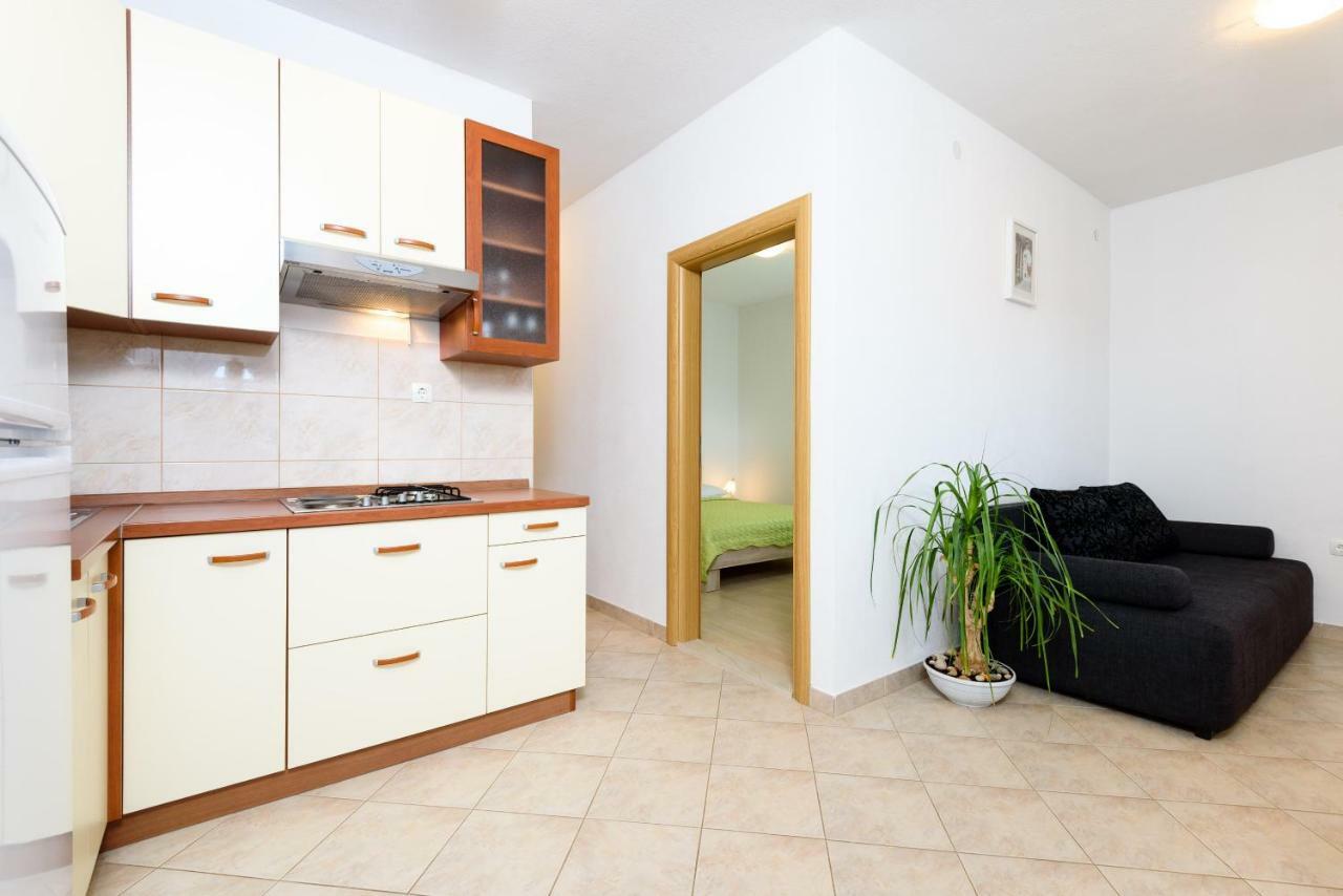 Apartmani Beran Seget Vranjica Exterior photo